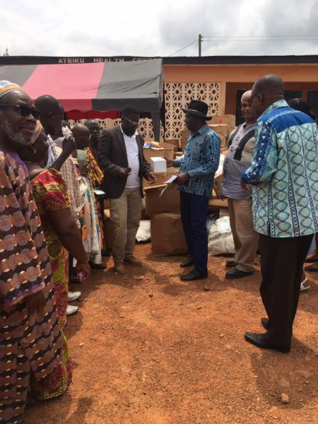 tadmi-donates-to-ateiku-health-center-2017-2-20170929-1717763504